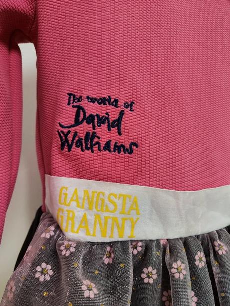 Babička drsňačka, 