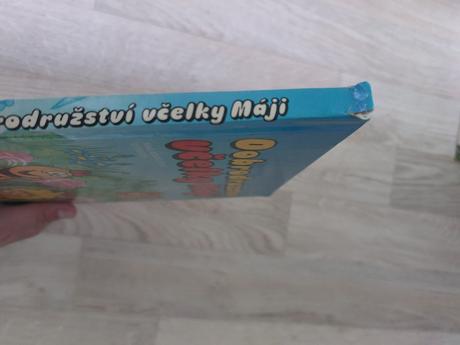 Včelka mája kniha, 