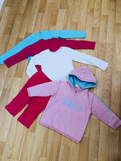 Mix oblečení pro holčičku, 5ks, vel.104, 104–116