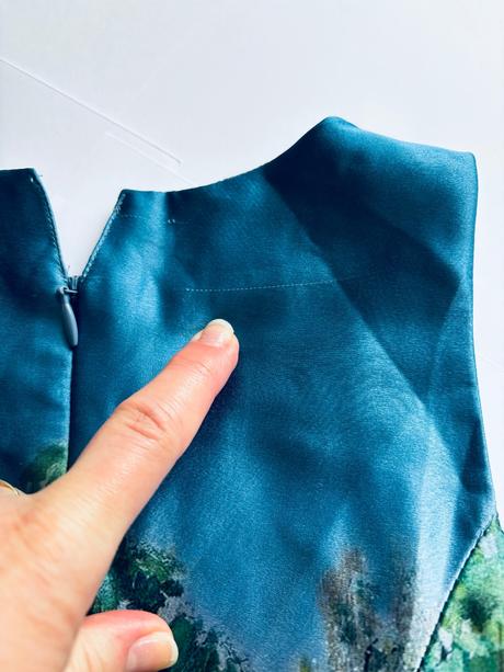 Ob/ šaty letní saténové - v.6 let, monsoon,116