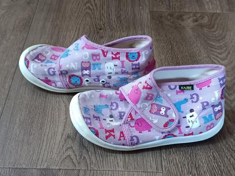 1x dívčí bačkorky fare, 1x crocsy, vel.27, fare,27