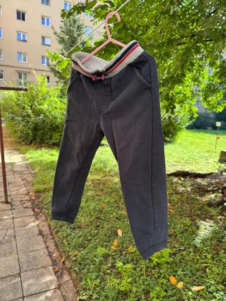 Tepláky, marks & spencer,110