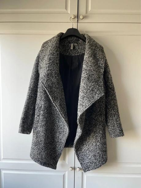 Šedý zimní vlněný bouclé kabát h&m, vel. s-m, h&m