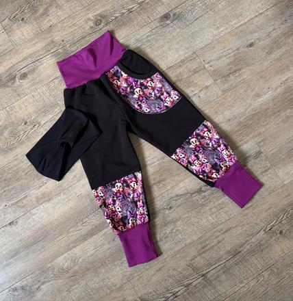 Tepláčky s čelenkou, 104