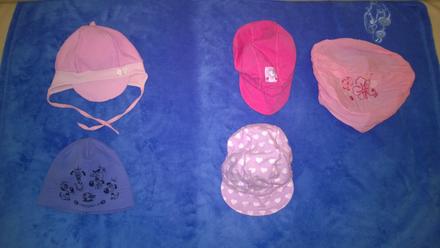 5 x klobouk / čepice / šátek, cca 1-4 roky,50kč/ks, 86