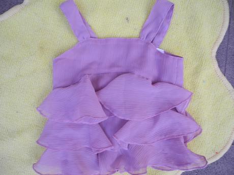 Nátělník s volány, 68