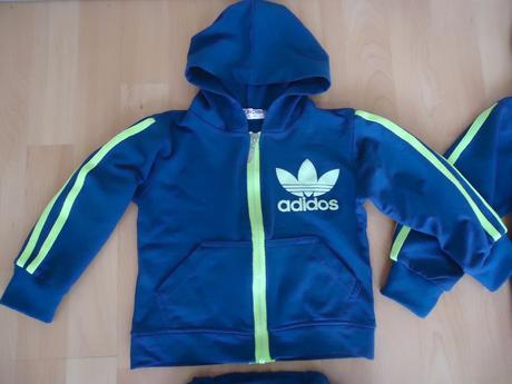 2 teplákové soupravy, 92