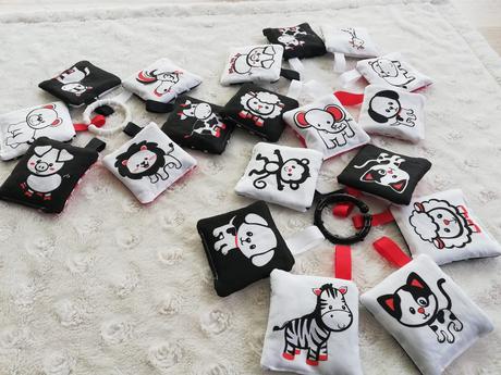 Kontrastní kartičky, 