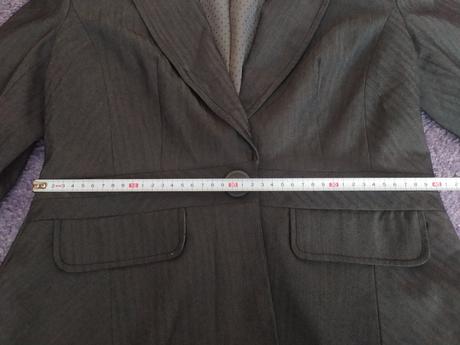 Šedé sako, philip russel,l