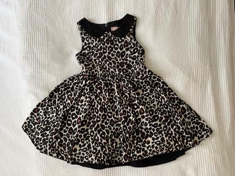 Šaty se zvířecím motivem, 116