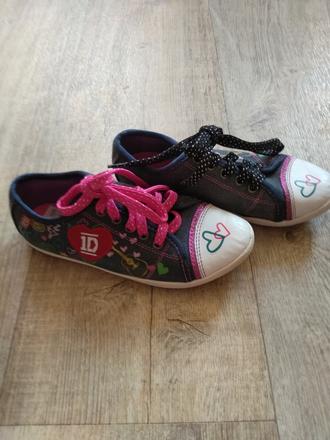 Vel 32 dívčí  id, 32