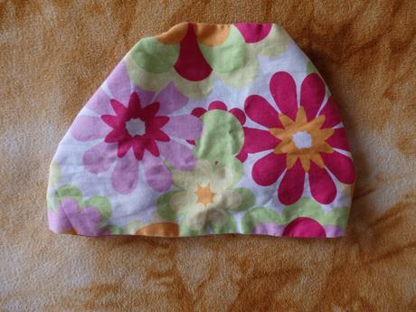 Šátek s kytičkami, 