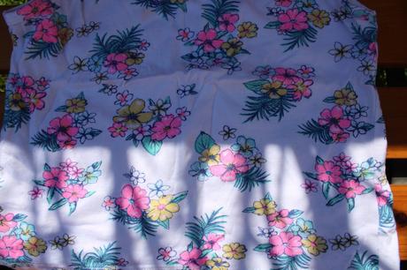 Dívčí tílko květy, 92