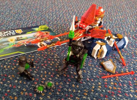 Lego nexo knights 72001 - lance's hover jouster.,