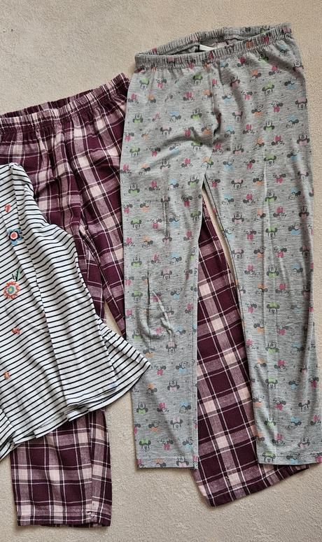 Flanelové kostkaté kalhoty, legíny minnie a tričko, 122–134