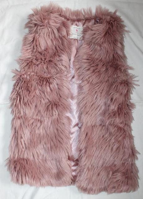 Po94. slušivá starorůžová chlupatá vesta, 7 let, primark,128
