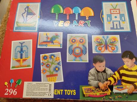 D122 peg art - hříbci,