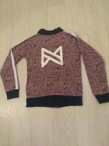 Tepláková souprava, 128