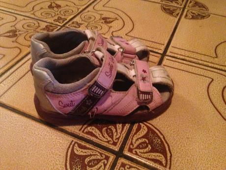 Dívčí sandále, sandálky vel. 25 (stélka 16 cm), 25