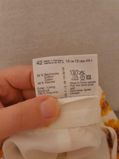Dámské kraťasy/kalhotová sukně, vel. 42, 42