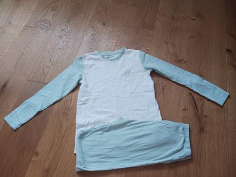 Pyžamko č.134/140, 134