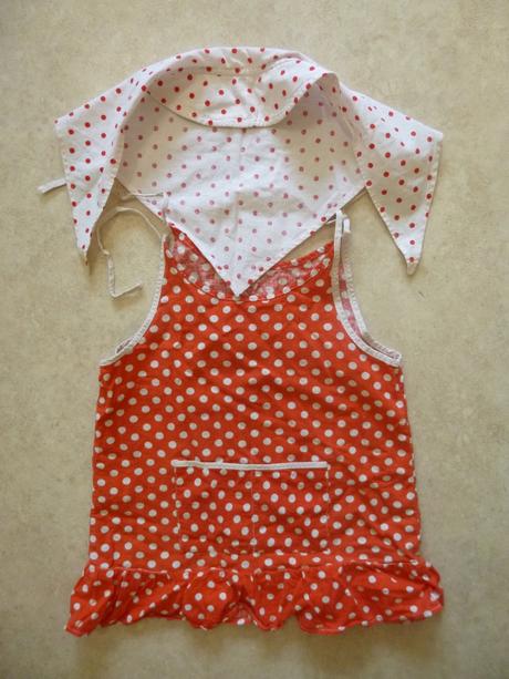 Šátek + šatečky, vel. 2 - 4 roky, cena celkem, 92