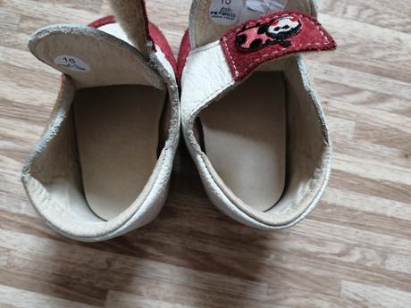 Kožené barefoot pegres capáčky beruška vel. 16, pegres,<17