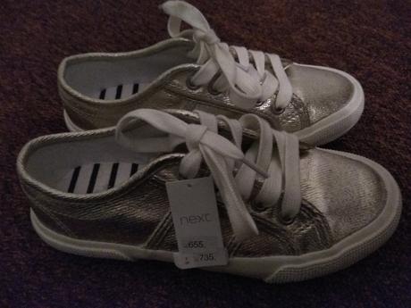 Nové zlaté tenisky next 34,5, next,34