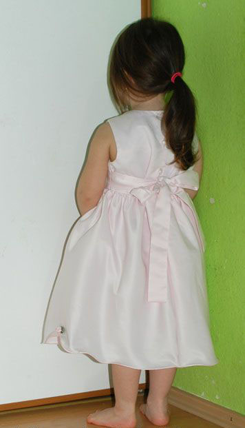 Slavnostní sváteční společenské světle růžové šaty, 92