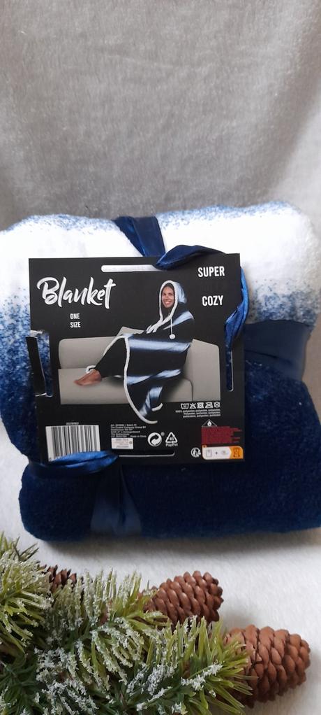 Hřejivá deka s kapucí, 