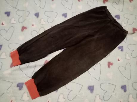 104 110 šedé bavlněné tepláky, 110