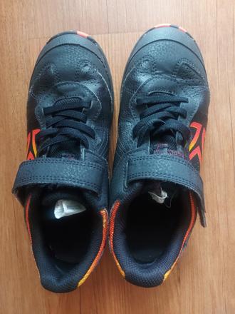 Sálovky, boty do tělocvičny, haly, decathlon,34