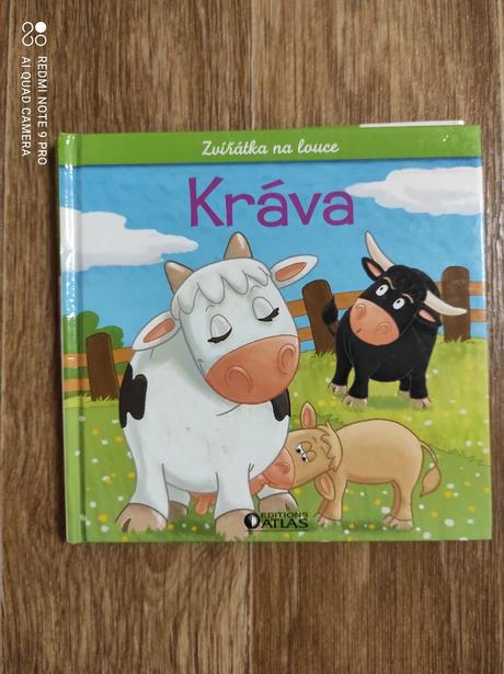 Kniha zvířátka na louce kráva, 