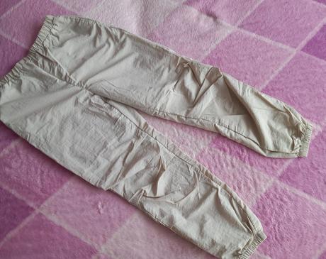 Světle béžové šusťáky vel. 164 - 170, 164