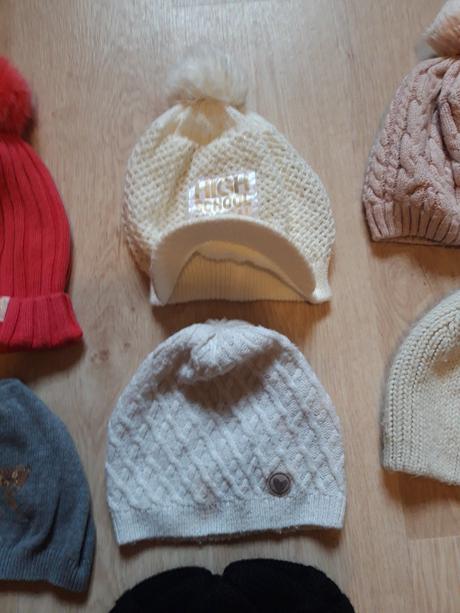 7x čepice i jednotlivě 4-9let, 