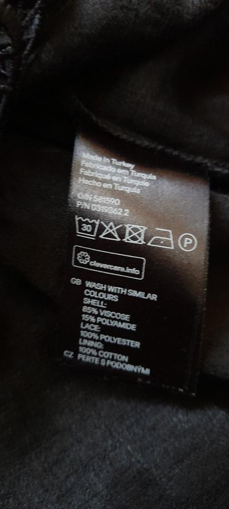 H&m černé šaty s krajkovými detaily, h&m,36