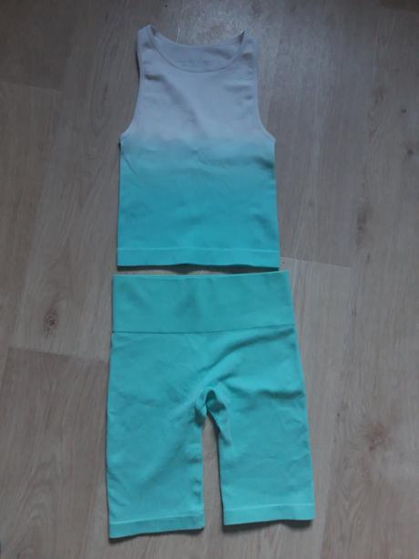 Letní komplet, komplet na cvičení, primark,158