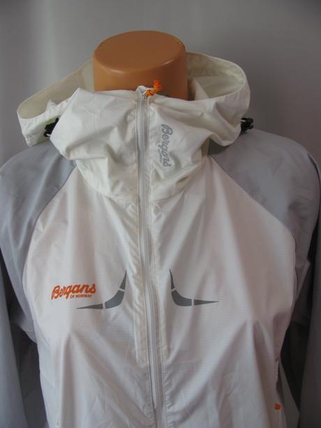 Dámská bunda,větrovka s kapucí-bergans solund lady, l