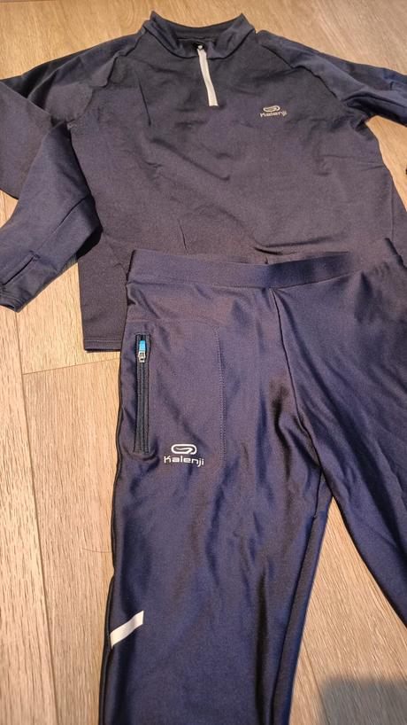 Souprava na atletiku (mikina a kalhoty) vel.140, 140