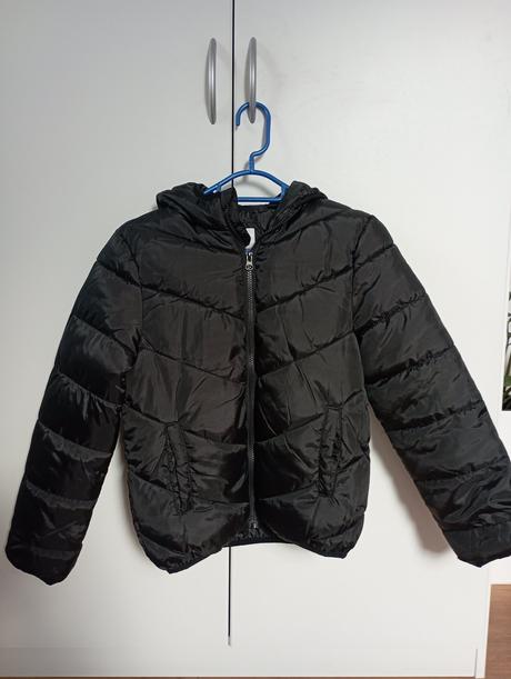 Černá přechodná bunda s kapucí, sinsay,146