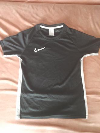 Sportovní triko nike 137-147, nike,140