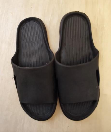 Černé pantofle 41/42, 41