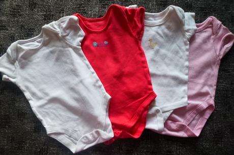 4 body - holčičí na vel.68-74 cena za všechny, 68