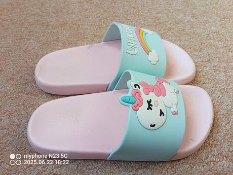 Pantofle "jednorožec" vel."32/33", 32