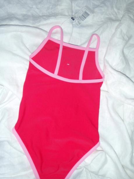 Jahůdkové plavečky s kytičkami, f&f,86