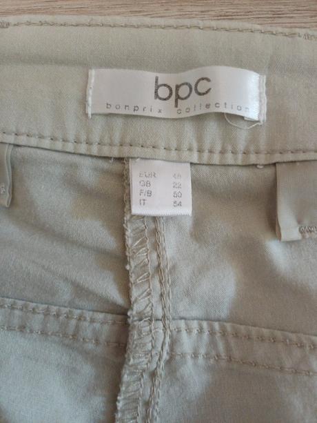Kraťasy, bonprix,48