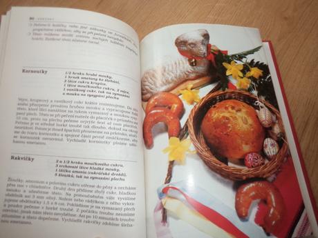 Hrníčková kuchařka - pečeme bez vážení,