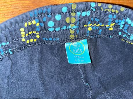 Tepláky s čísly, 104