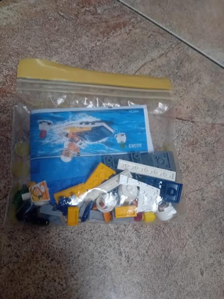 Lego city 30363, závodní loď, 