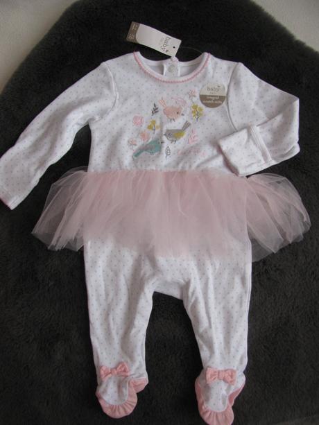 Kojenecké dupačky s tylovou sukýnkou a ptáčky, m&co,62